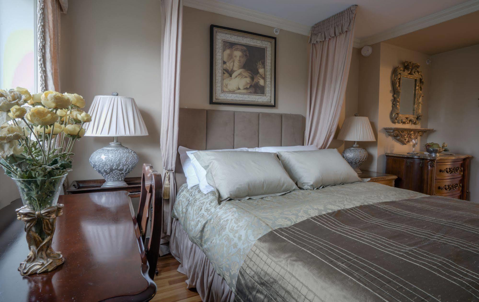 Crystal'S View Bed & Breakfast Северный Ванкувер Экстерьер фото